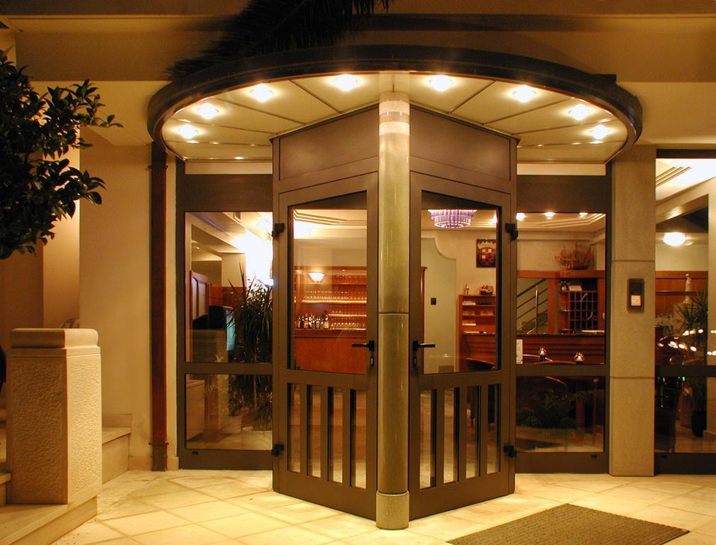 Hotel Villa Marija Tucepi Ngoại thất bức ảnh